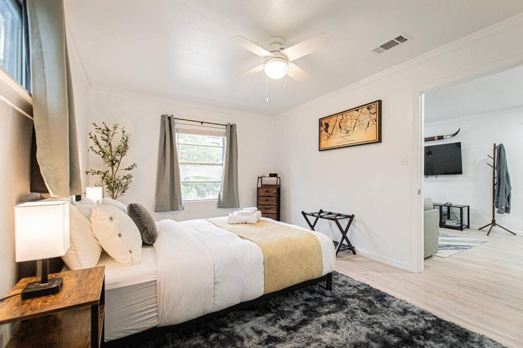 Downtown Austin Suite Retreat Exterior photo